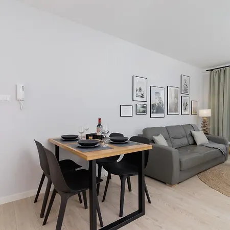 Deluxe With Parking Kacik 10 By Renters Apartment *