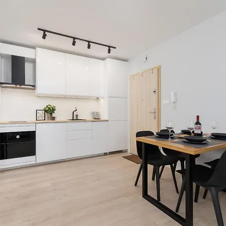 Deluxe With Parking Kacik 10 By Renters * 크라쿠프